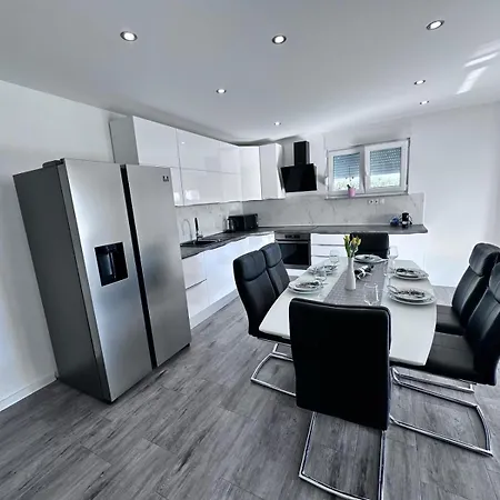 Apartment Mama Kastel Stari