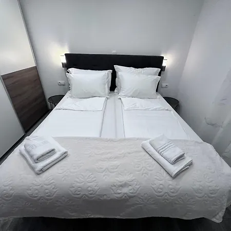 Mama Apartment Kastel Stari